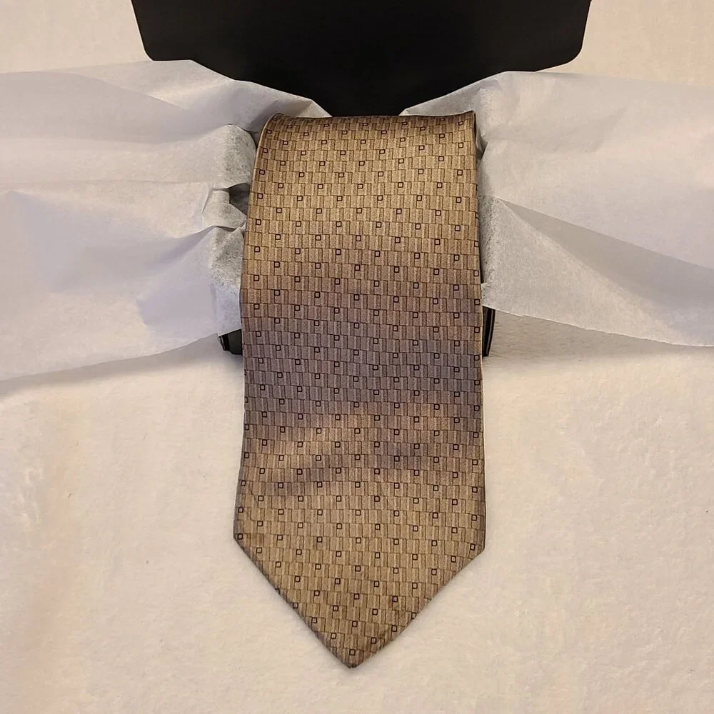 Jones New York Men's Tie 100% Imported Silk Made In USA Tan Geometric Pattern - Picture 1 of 10